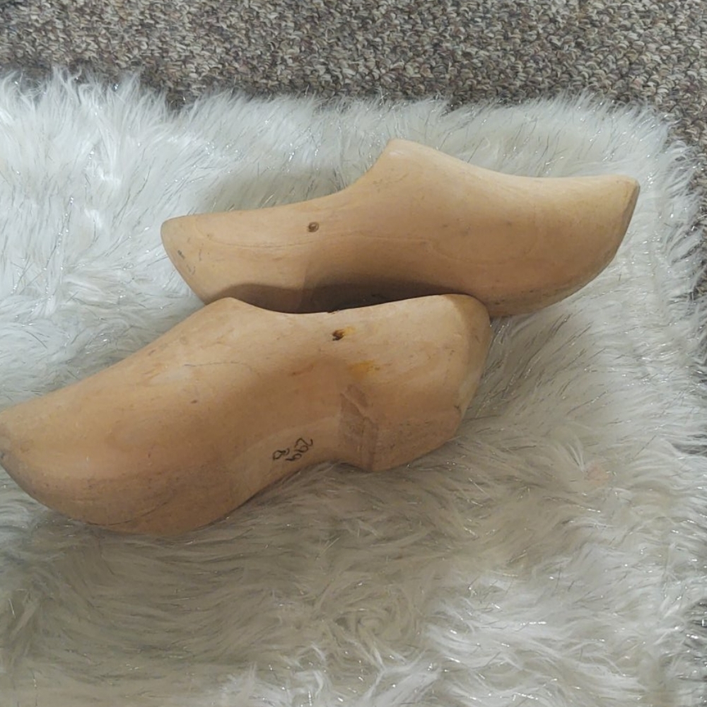 REAL Dutch wooden clogs size 7 authentic